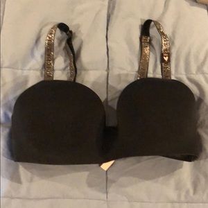34D Victorias Secret t-shirt Bra